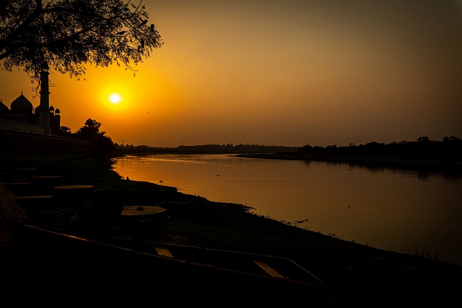 Sunset at the Taj Mahal